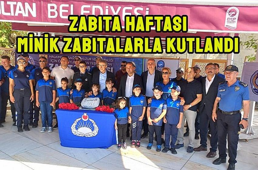 Minik zabıtalar Eyüpsultan sokaklarında karanfil dağıttı
