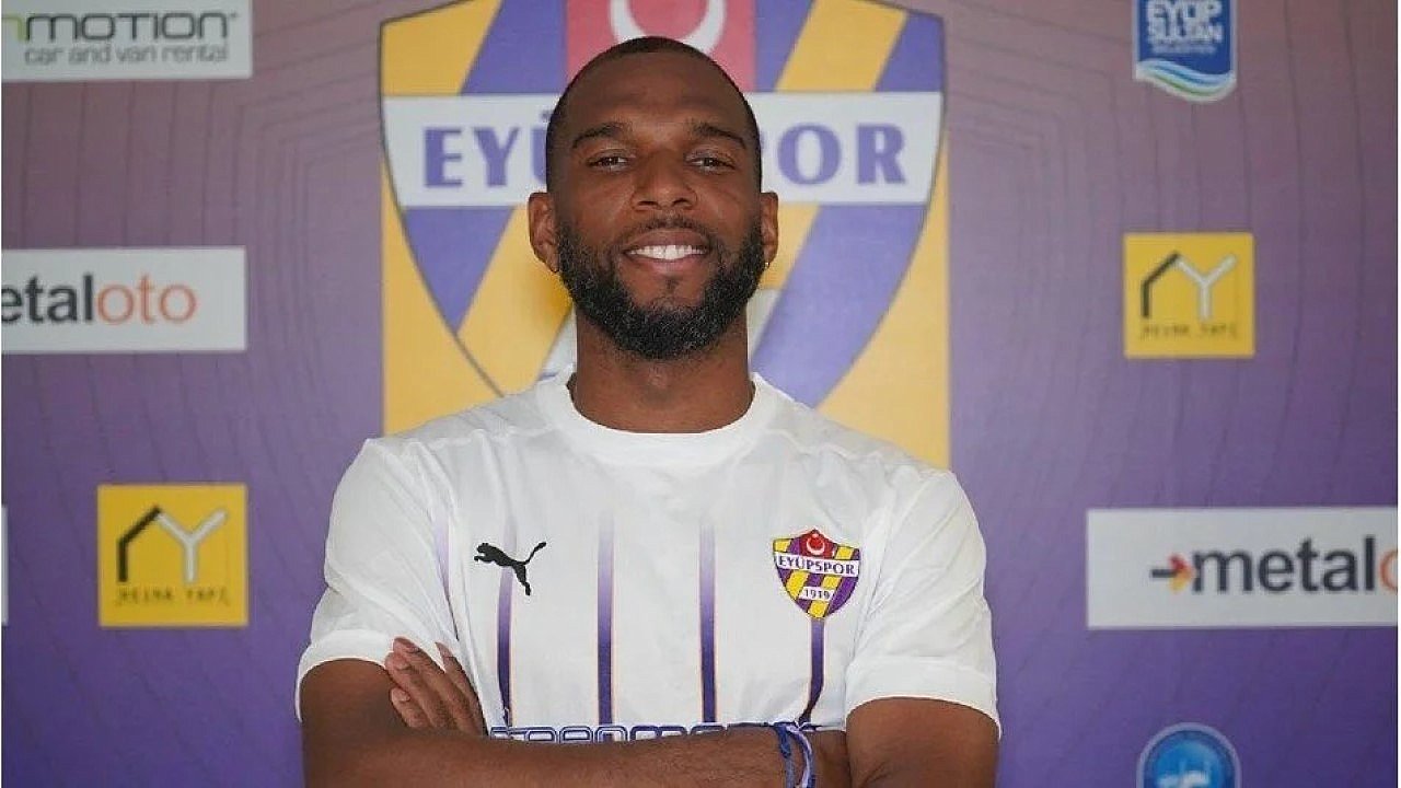 Ryan Babel'den küfürlü paylaşım