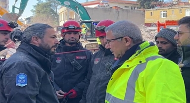 Başkan Deniz Köken deprem bölgesinde