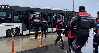 İstanbul'dan deprem bölgesine kurtarma ekipleri gidiyor