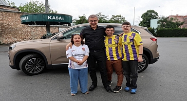 Eyüpsultanlı özel çocuklarla TOGG turu