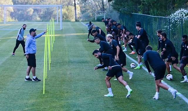 Eyüpspor hazırlık maçı oynuyor