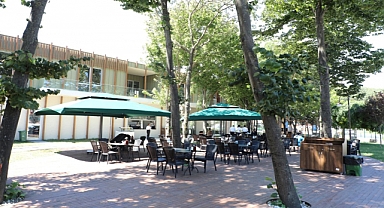 Osmanlı Park Sosyal Tesisi yeni yüzüyle vatandaşlara hizmet veriyor.