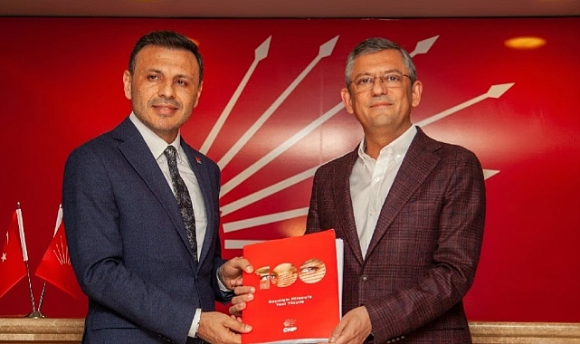 CHP İstanbul’dan Özgür Özel’e destek