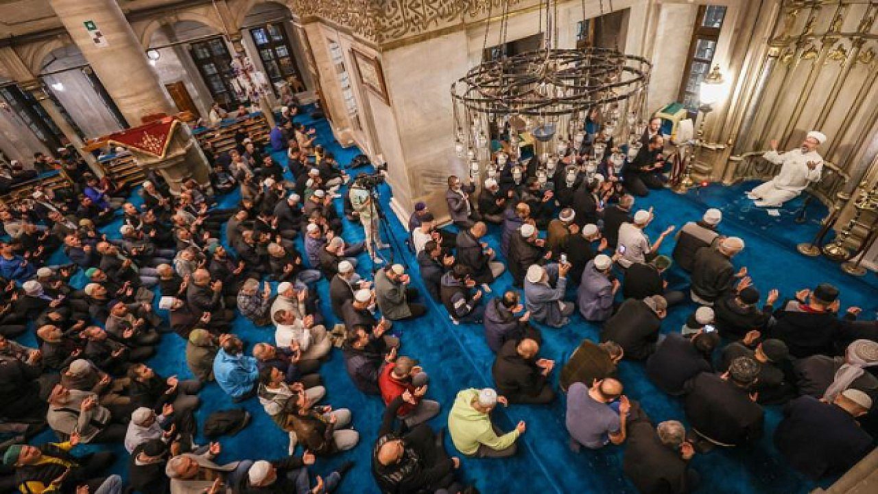 Eyüp Sultan Camii'nde Filistinliler için dua edildi