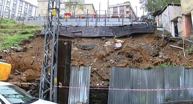 Eyüpsultan'da çocuk parkında toprak kaydı