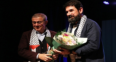 Eyüpsultan’da Şiir Akşamları’nın konuğu Serdar Tuncer oldu