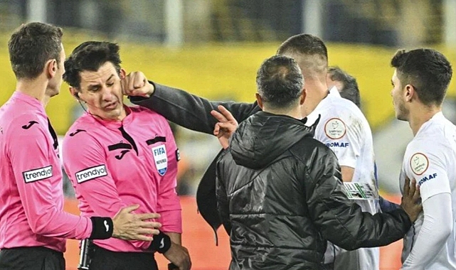 SON DAKİKA: Ankaragücü Başkanı Faruk Koca'dan hakem Halil Umut Meler'e yumruklu saldırı