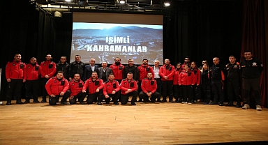 Eyüpsultan’da 6 Şubat depremlerinin 1. yıl dönümünde anma programı düzenlendi