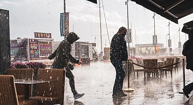 AKOM'dan İstanbul için son dakika uyarısı! Kuvvetli yağış ve fırtına geliyor