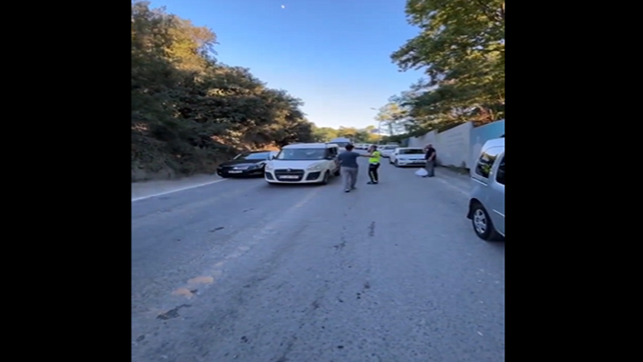 Valeler trafiği kilitledi! Vatandaş isyan etti