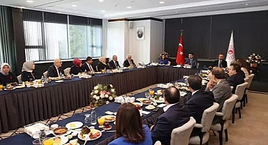 Murat Kurum AK Parti İstanbul milletvekilleri ile bir araya geldi