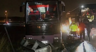 İstanbul'da, otobüs şoförü kalp krizi geçirdi kaza yaptı; şoför hayatını kaybetti