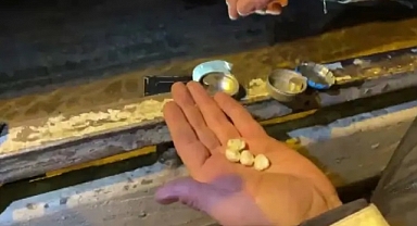 İstanbul'da otomobilin altına gizlenmiş şeker kutularından kokain çıktı