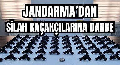 JANDARMA'DAN BİR DARBEDE SİLAH KAÇAKÇILARINA 