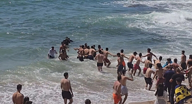 İstanbul'da boğulma tehlikesi geçiren 3 kişi kurtarıldı, 3 kişi kayıp