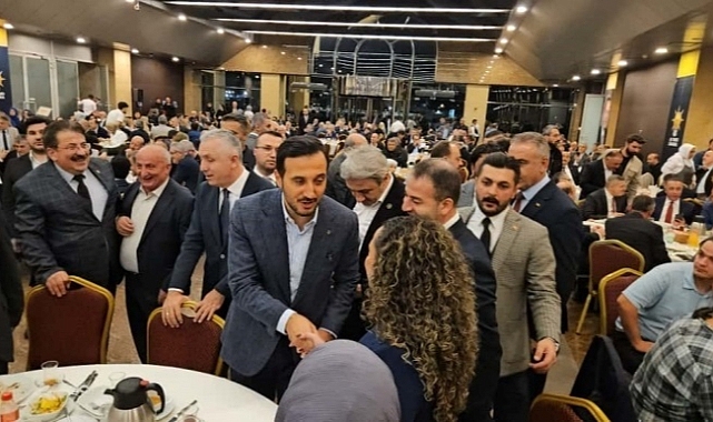 AK Parti İstanbul İl Başkanlığı muhtarlarla bir araya geldi