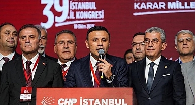 CHP İstanbul kongresi: Özgür Çelik yeniden il başkanı seçildi