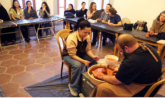 Eyüpsultan’da Kültür Sanat Atölyeleri Devam Ediyor