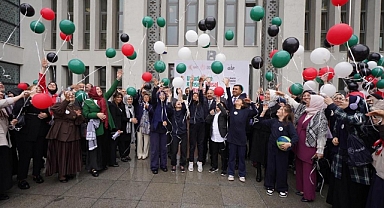 İSTANBUL'UN 39 İLÇESİNDE ÖĞRENCİLER MAZLUMLARIN SESİ OLDU