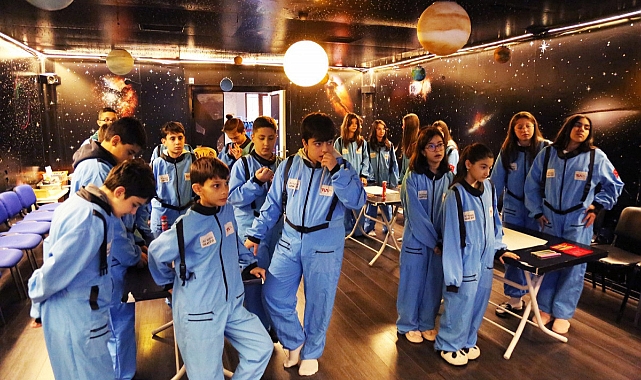 Ali Kuşçu Uzay Evi’nde ‘Uzay İstasyonunda 1 Gün’ Programına Yoğun İlgi