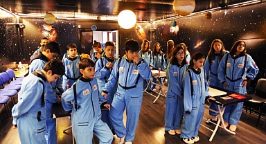 Ali Kuşçu Uzay Evi’nde ‘Uzay İstasyonunda 1 Gün’ Programına Yoğun İlgi