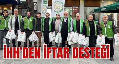 İHH Eyüpsultan’dan İftar Saatinde Su ve Hurma İkramı