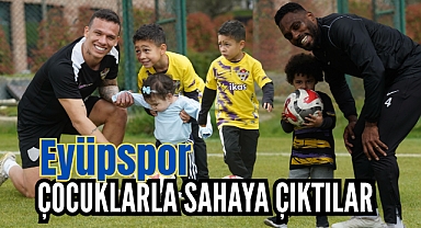 Eyüpspor'da 23 Nisan neşesi: Saha bu kez çocuklara kaldı