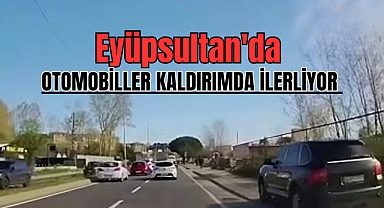 Eyüpsultan'da otomobilin kaldırımdan ilerlemesi kameralara yansıdı
